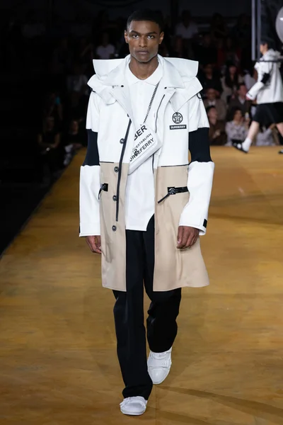 Look 54